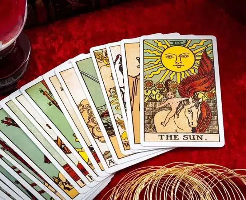 Cách để bói tarot chính xác về tình yêu