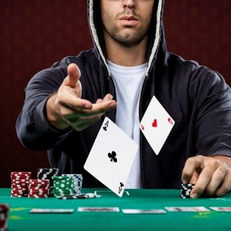 Downswing Poker là gì? Cách xử lý Downswing hiệu quả